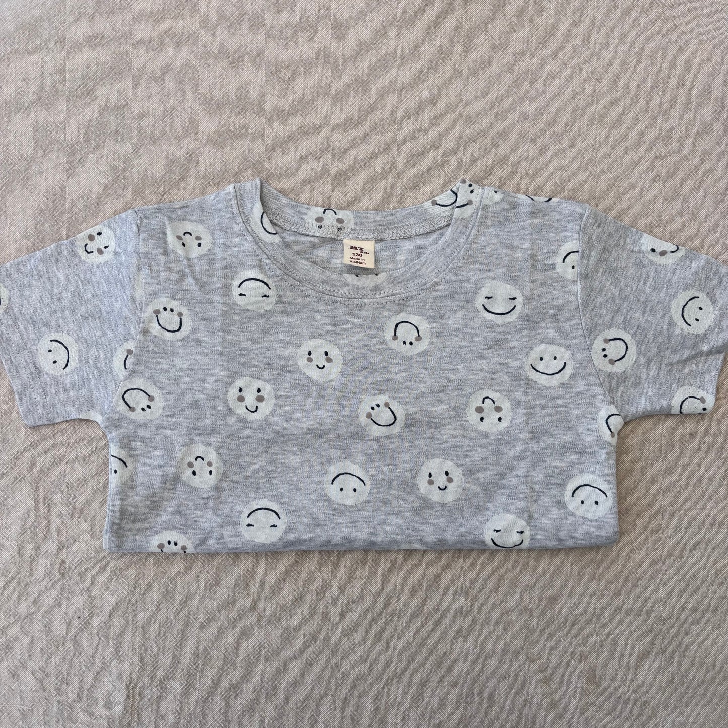 Smiley T-Shirt & Shorts - Grey